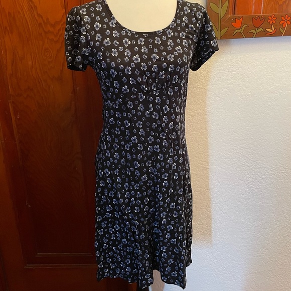 Dex Dresses & Skirts - 2 for $35 🛍️⭐️ Dex floral summer dress 💙